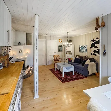 2 Bedroom Cozy In Braskereidfoss